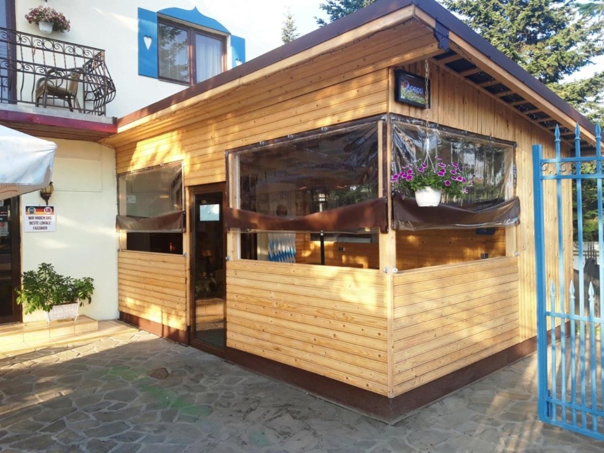 Pensiunea Boema Ploiesti Exterior photo